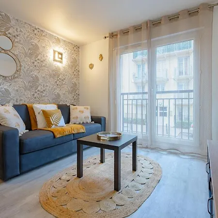 Beautiful 8min - 4p - 1min Train Station Appartement *